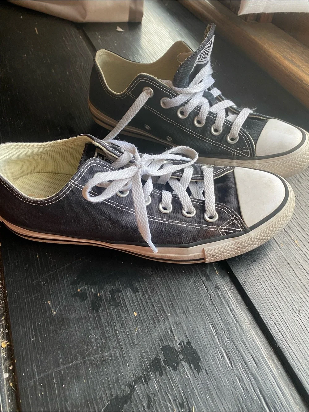 Converse womans Black & White Low Top Sneakers